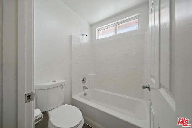 Building Photo - 3702 Las Palmas Ave