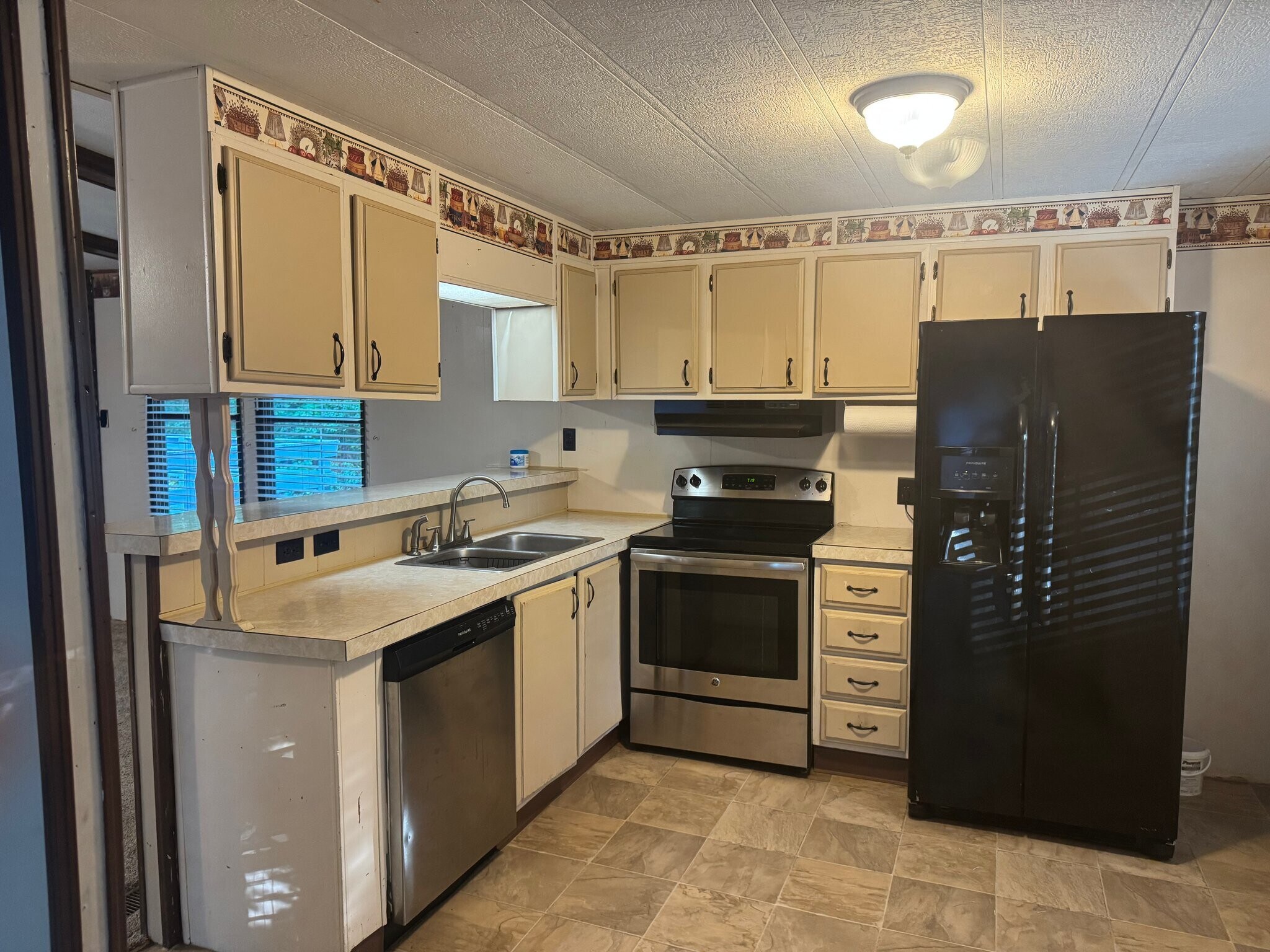 Building Photo - 9106 OH-279