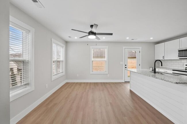 Building Photo - 112 Shipman Dr