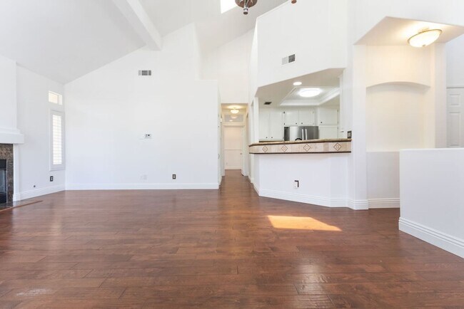 Building Photo - Spacious Laguna Niguel 3 Bed 2 Bath Condo Near Dana Point Harbor