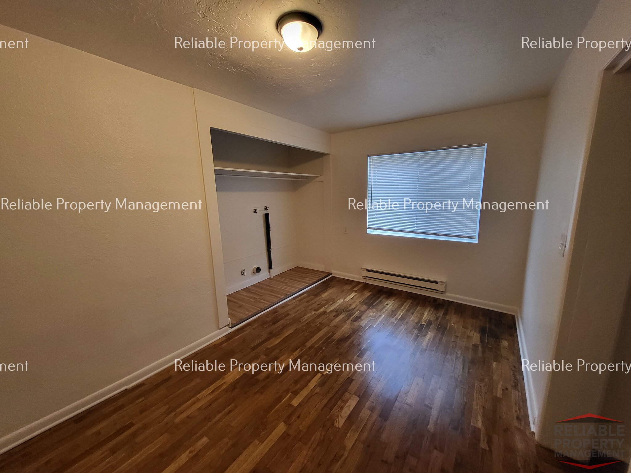 Building Photo - 674 N Water Ave