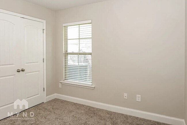 Building Photo - 136 Pitts Griffin Drive