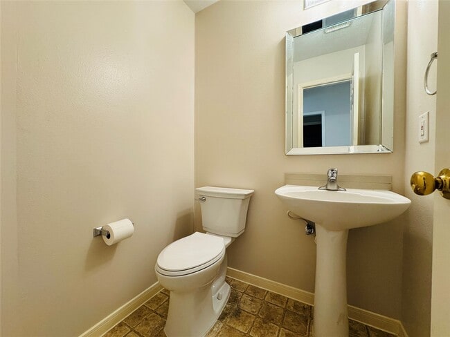 Building Photo - 8003 Beech Park Ln