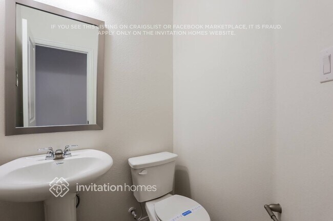 Building Photo - 742 Bonnet Trl