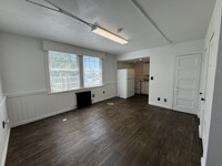 Building Photo - 260 W 1700 S