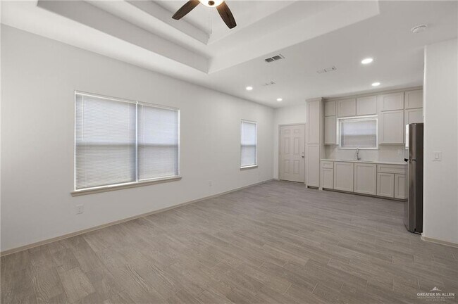 Building Photo - 740 N Alamo Rd