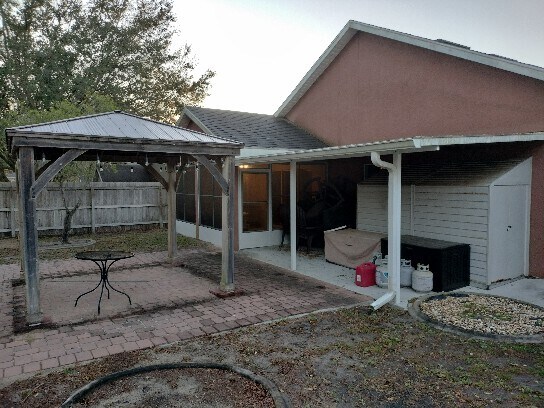 Building Photo - 30126 Sandbunker Ln