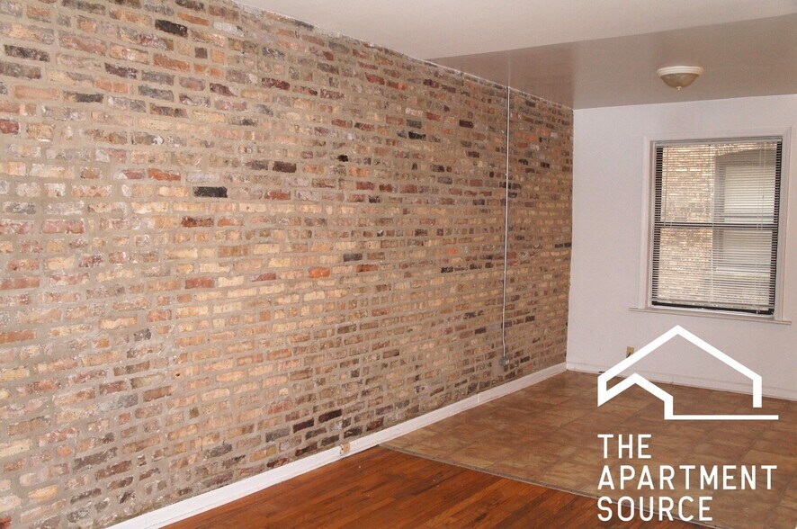 Building Photo - 2332 N Spaulding Ave
