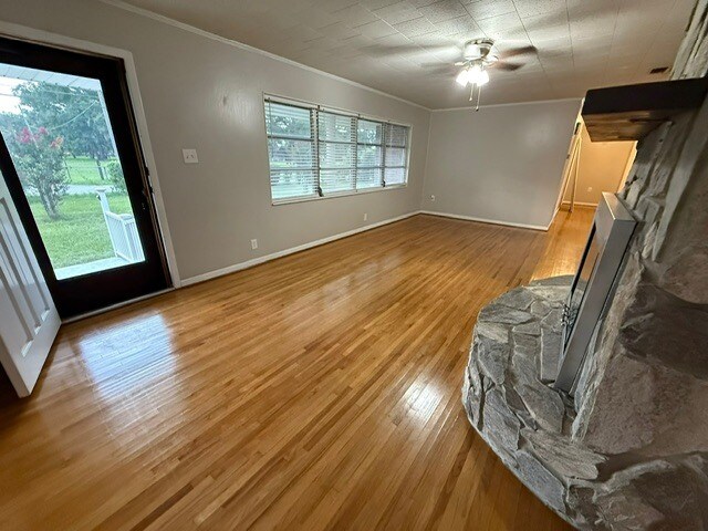 Building Photo - 9171 Hall Rd