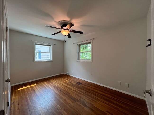 Building Photo - Lovely North Fargo Home