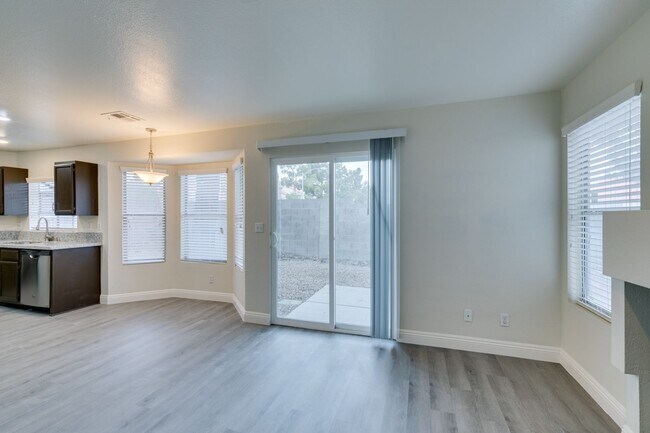 Building Photo - 1738 Toltec Cir