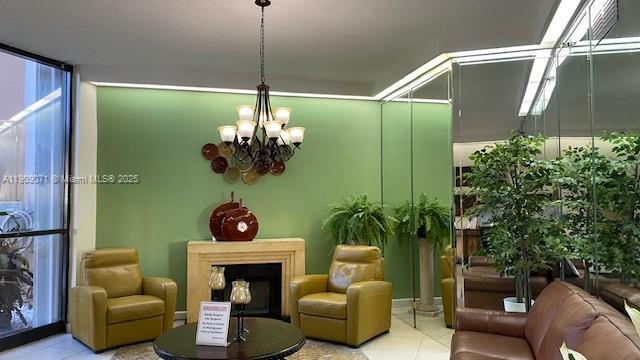 Building Photo - 1100 St Charles Pl