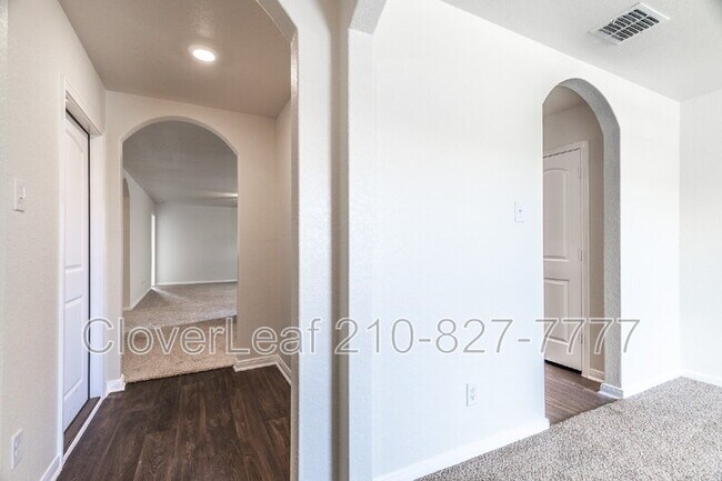 Building Photo - 15266 Snug Harbor Way
