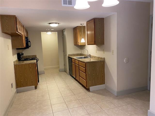 Building Photo - 7720 Kings Ridge Rd