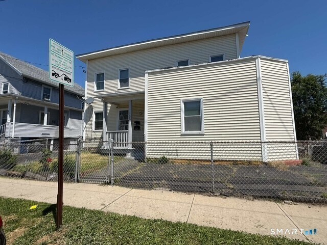 Building Photo - 353 Ogden St