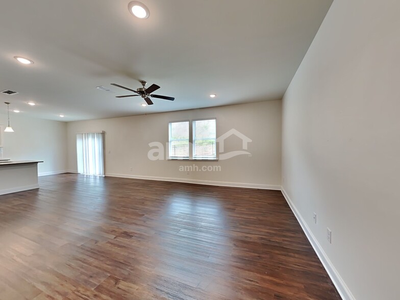 Building Photo - 1401 Alcovy Rd SE