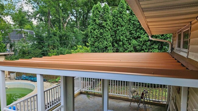 Building Photo - 509 S Swain Ave