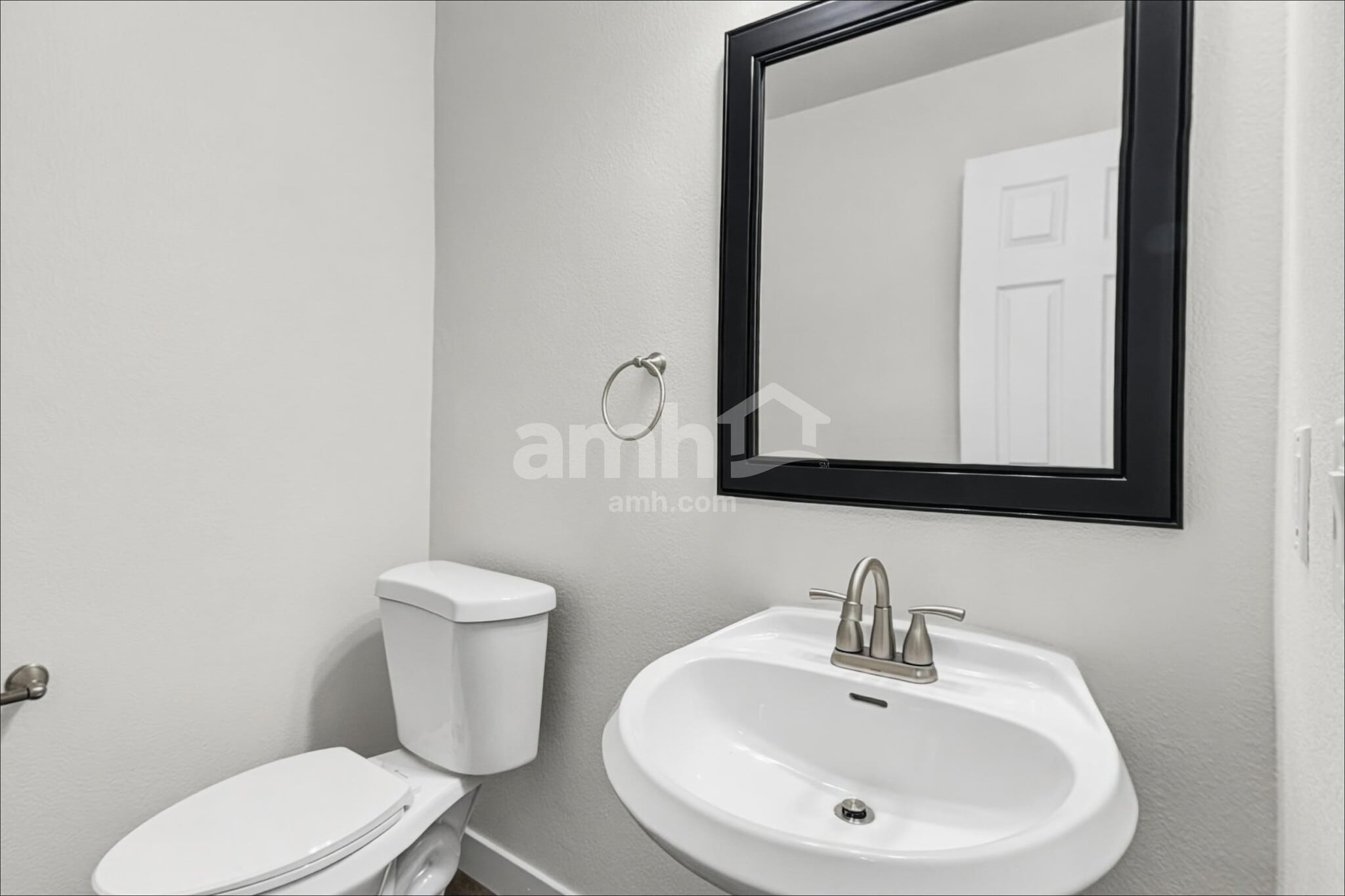 Building Photo - 4071 E Abraham Ln