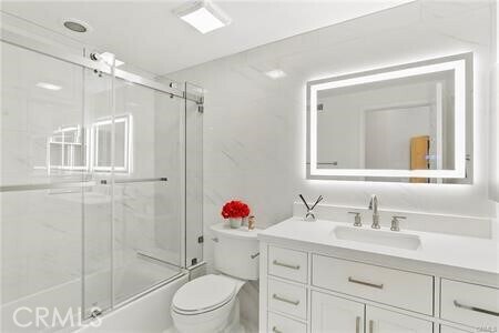 Building Photo - 5 Argo