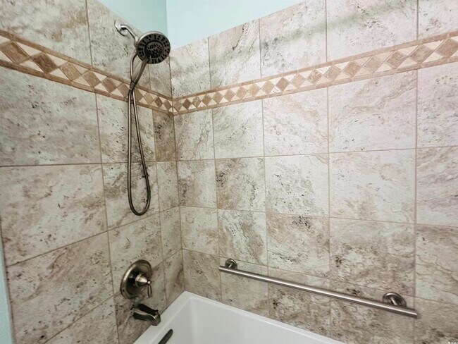Building Photo - 5165 Inlet Garden Ct