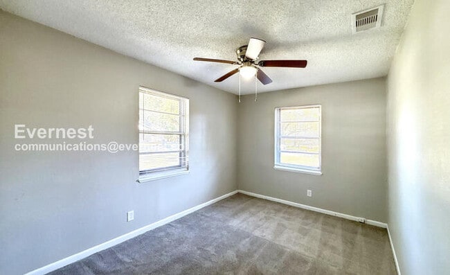 Building Photo - 2709 27th Ave N