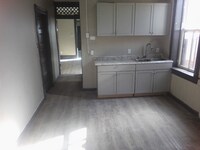 Building Photo - 5803 S Broadway