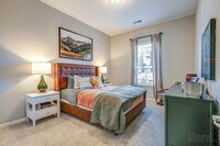 Building Photo - Kendall Park