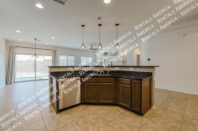Building Photo - 5653 W Valor Way