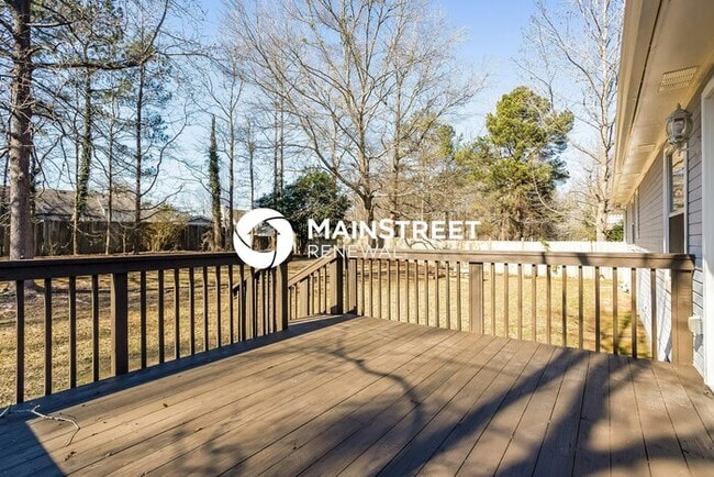 Building Photo - 3 Bedroom Pet-Friendly Home in Austell, GA with Main Street Renewal