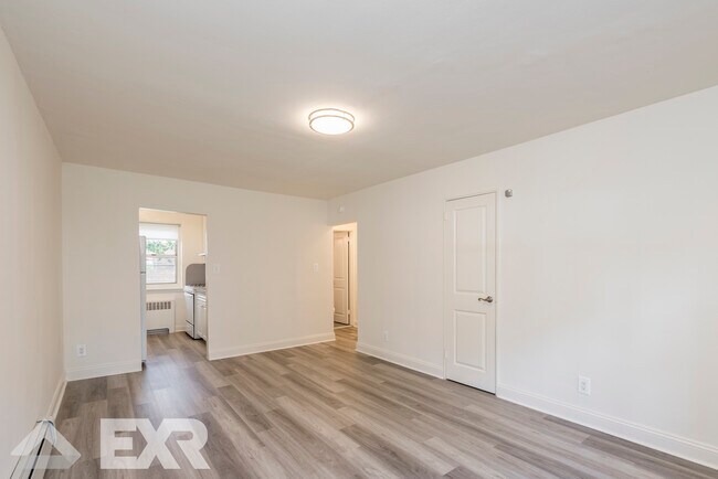 Building Photo - 94 Arlo Rd