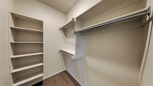 Building Photo - 11201 Coachmans Rd