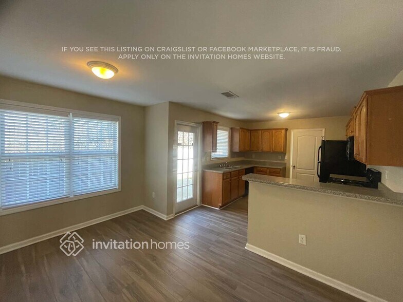 Building Photo - 143 Stonehenge Dr