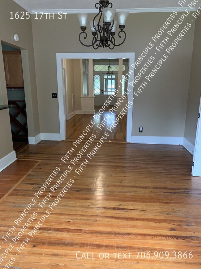 Building Photo - 1625 17th St