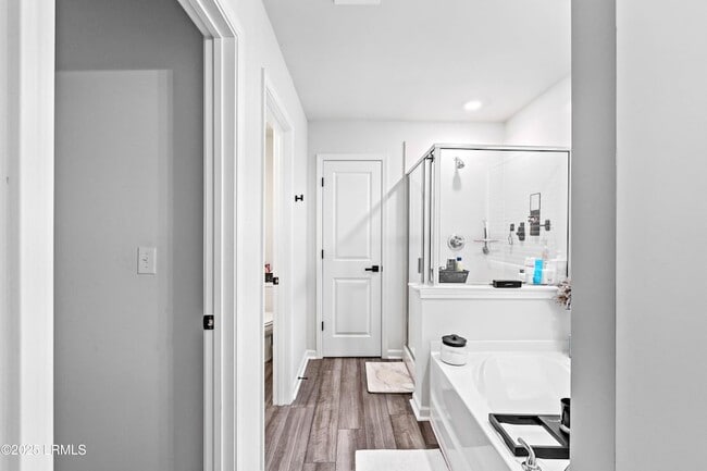 Building Photo - 95 Chestnut St