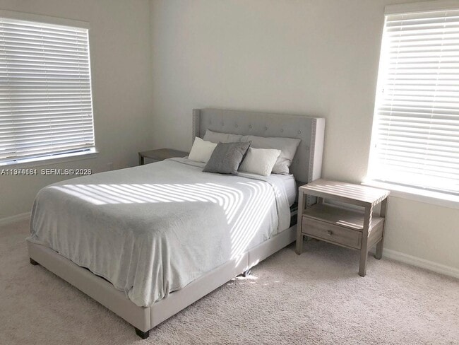 Building Photo - 2857 Bard St