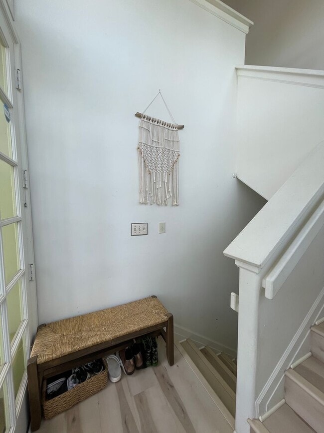 Building Photo - Two Bedroom + Loft/Two Bathroom Napili Tow...