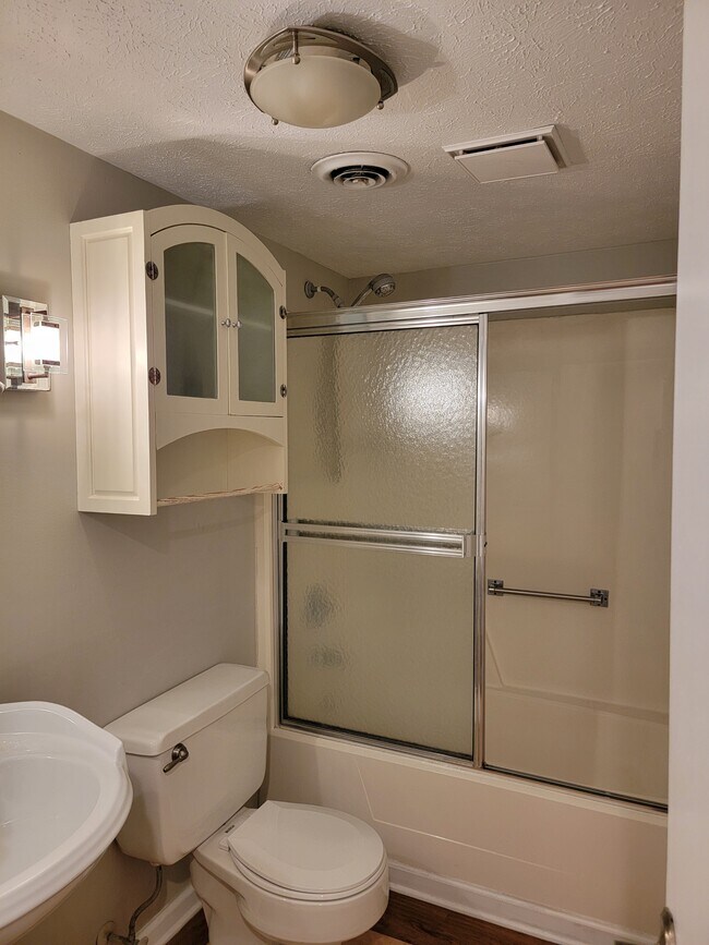 Building Photo - 268 Waxhaw Dr