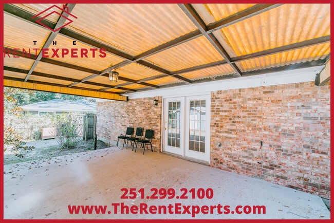 Building Photo - 3866 Hilton Dr