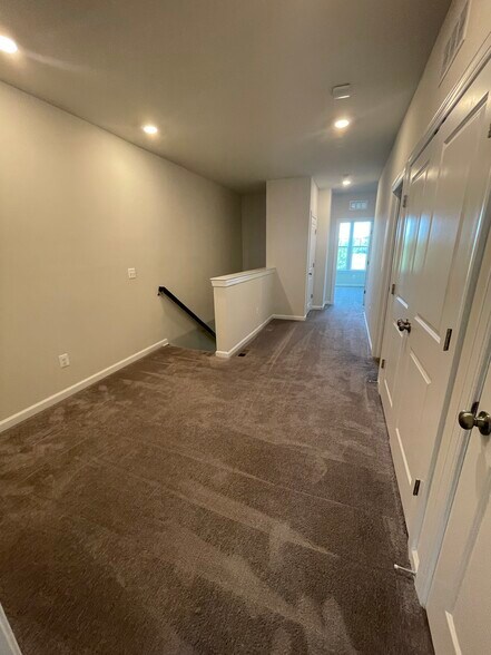 Building Photo - 4914 Macdonough Pl