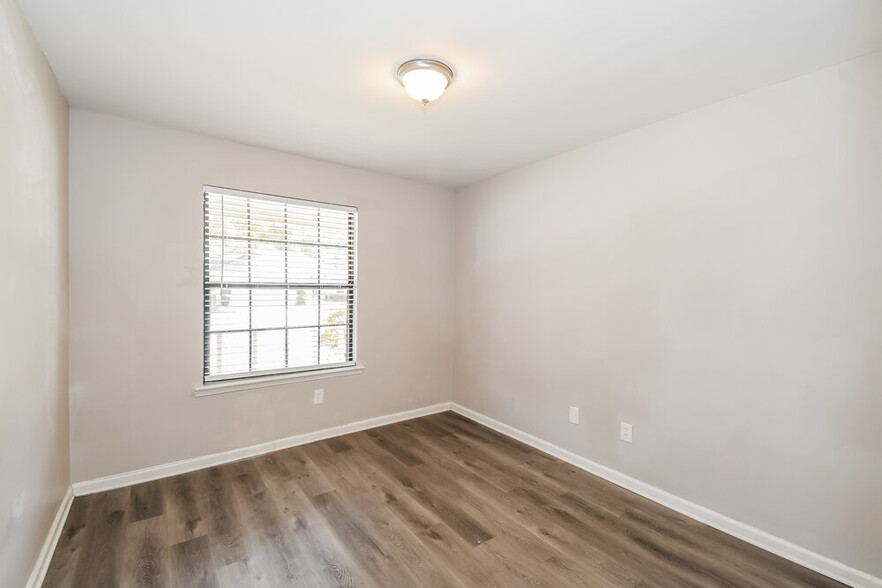 Building Photo - 9644 Bayou Bluff Dr