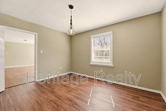 Building Photo - 1309 Huntington Rd SW