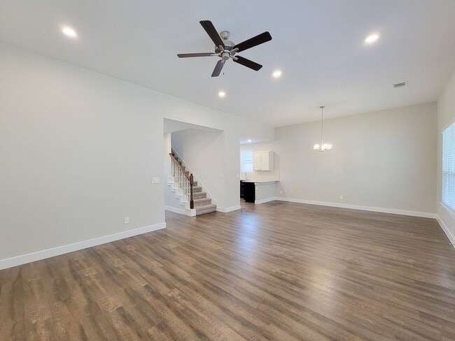 Building Photo - Very functional floor plan, has game room/home office, covered back patio on a big lot. Primary o...