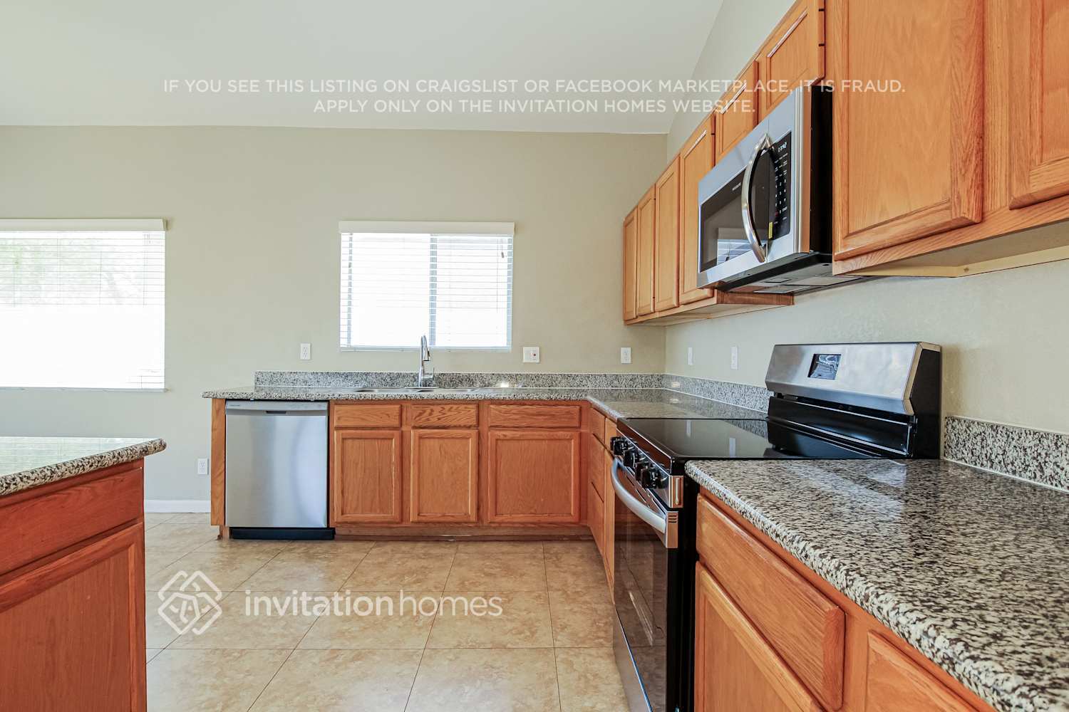 Building Photo - 257 W Amoroso Dr