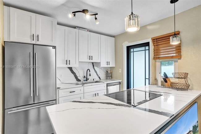 Building Photo - 1300 NW 87th St