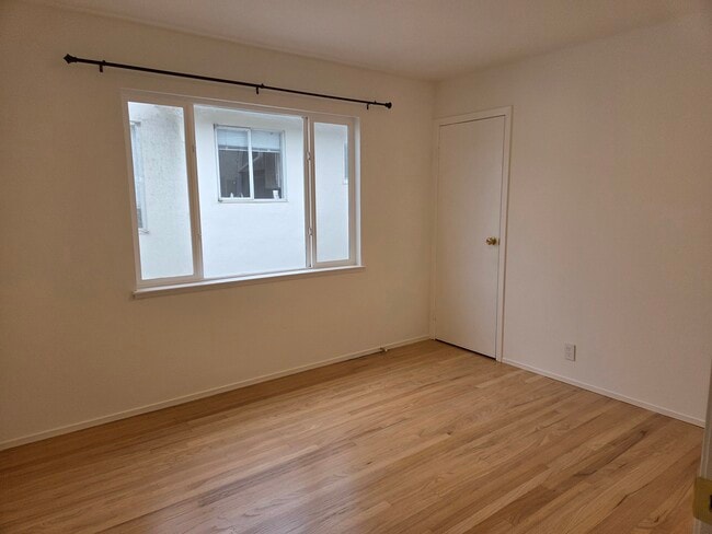 Building Photo - 44 Santa Elena Ave