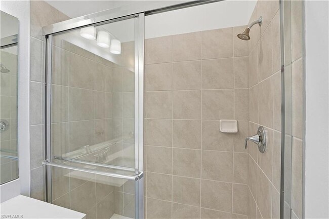 Building Photo - 2870 Blossom Wy