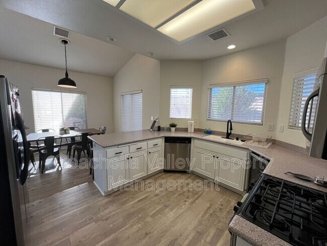 Building Photo - 79175 Latigo Cir