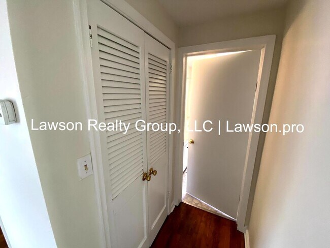 Building Photo - 2782 Wildwood Rd