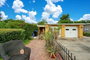 Building Photo - 4526 Sheldrake Dr