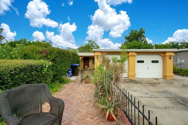 Building Photo - 4526 Sheldrake Dr